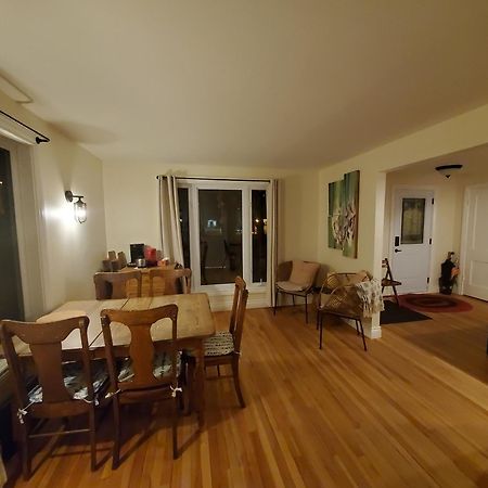 Bed and Breakfast La Maison Aux Camelias Коатикук Экстерьер фото