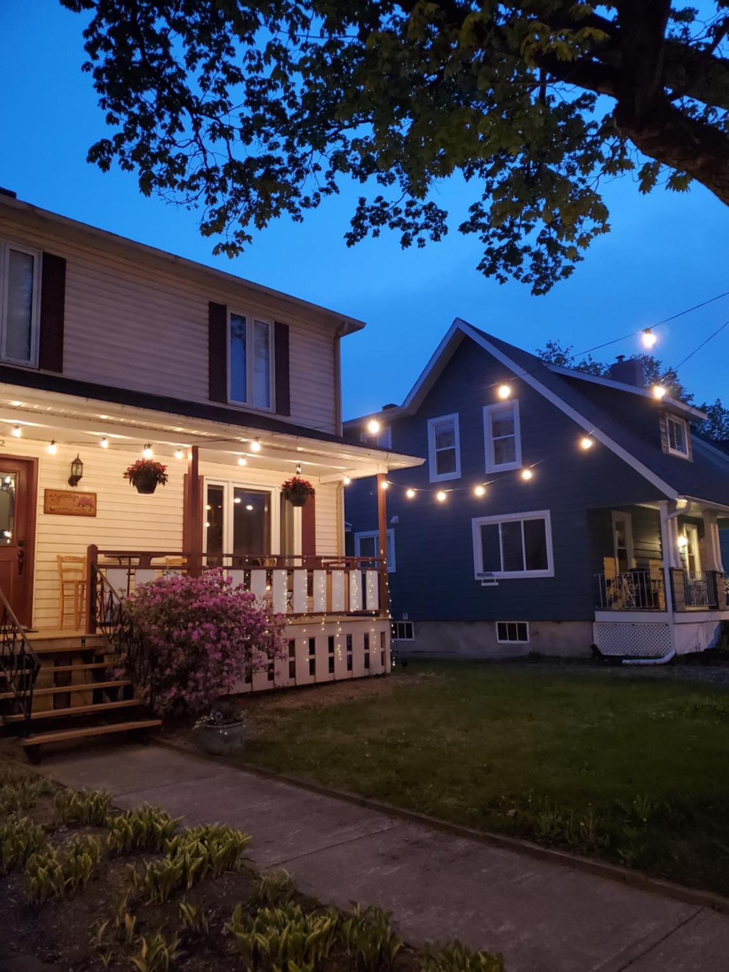 Bed and Breakfast La Maison Aux Camelias Коатикук Экстерьер фото